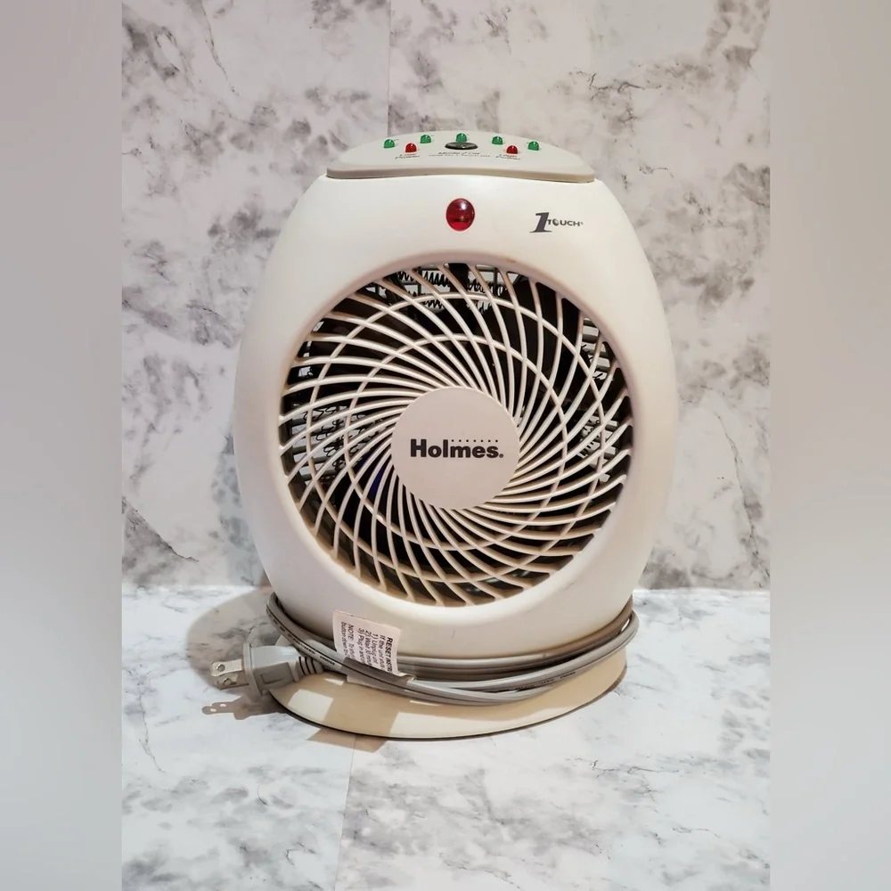 Holmes Compact Heater Fan HFHVP2 1500 Watt Space Heater - Picture 2 of 6